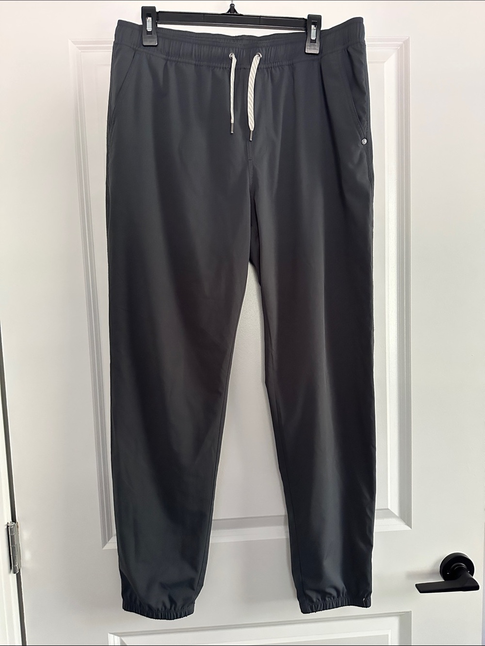 Vuori Charcoal Grey Kore Jogger Lined
